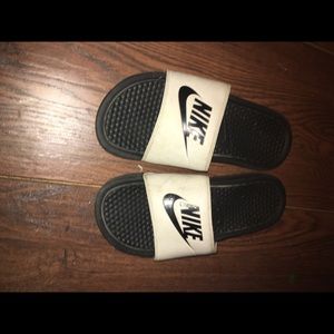 Nike slides